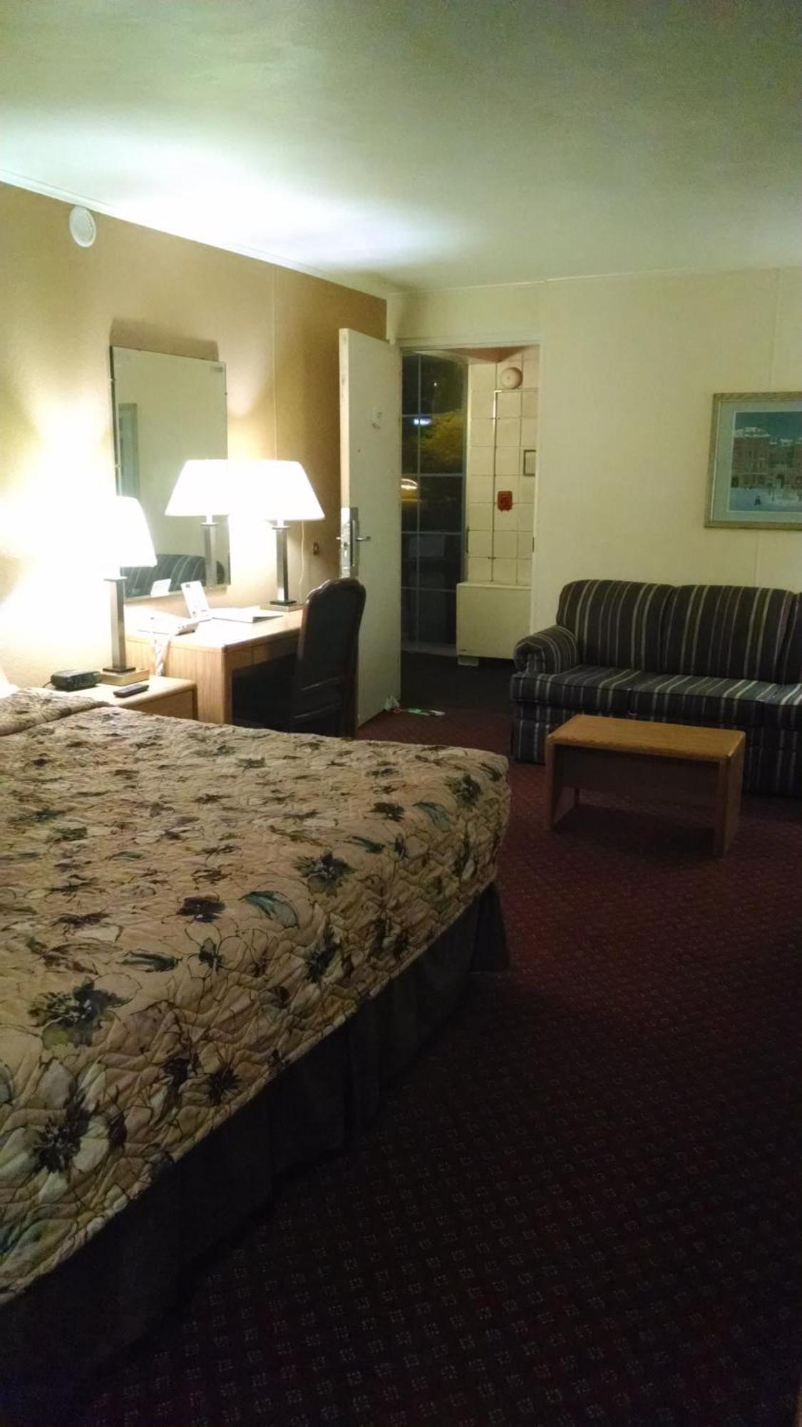 Red Carpet Inn & Suites Ebensburg Room photo