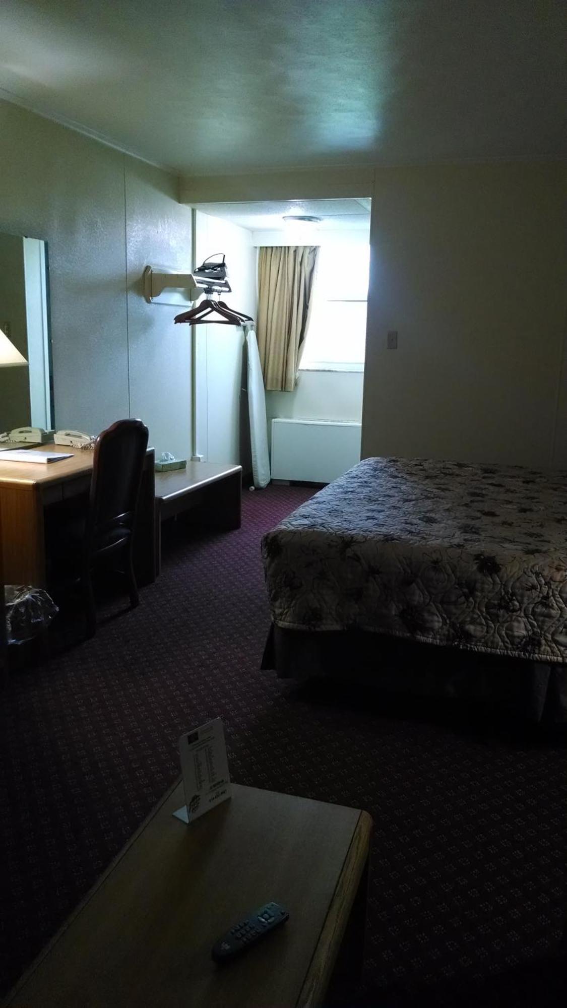 Red Carpet Inn & Suites Ebensburg Room photo