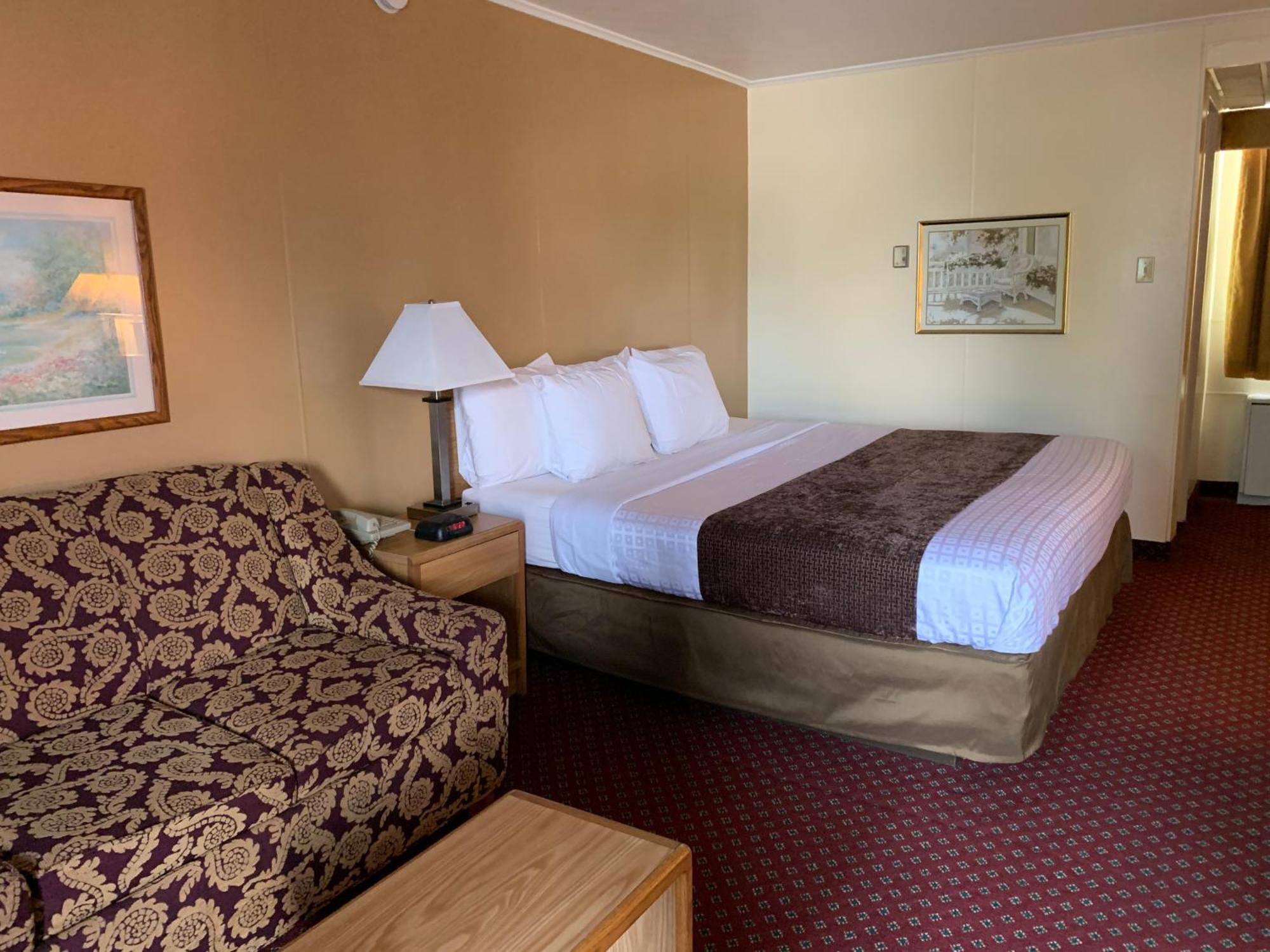 Red Carpet Inn & Suites Ebensburg Room photo